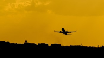  A MP dispõe sobre providências e medidas emergenciais para a aviação civil brasileira para reduzir impactos econômicos da pandemia de Covid-19