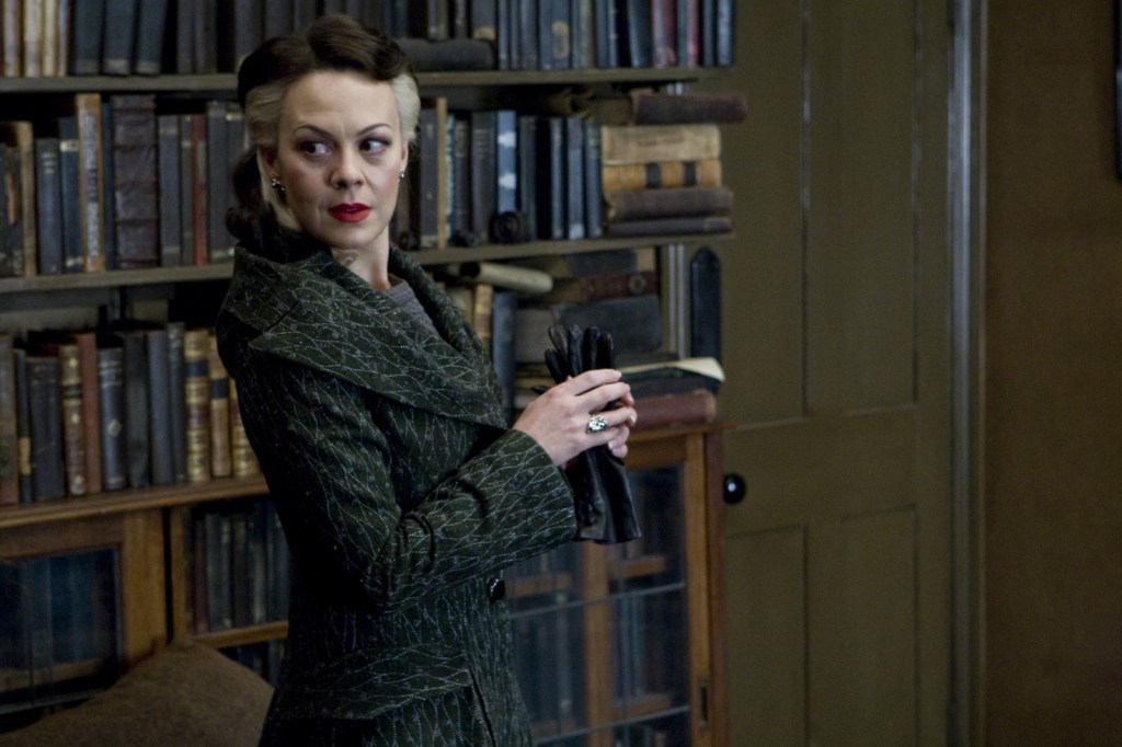 Helen McCrory como Narcisa Malfoy, na franquia de filmes "Harry Potter"