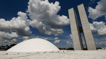 O aumento já foi vetado duas vezes neste ano pelo presidente Jair Bolsonaro. A proposta está na pauta de votação desta quarta-feira (22)