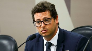 Outro que será escutado na próxima semana é o ex-ministro das Relações Exteriores Ernesto Araújo, que também é próximo dos filhos do presidente