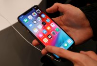 Apple deve lançar novo iPhone 5G de baixo custo