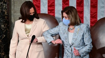 Dirigindo o Senado, Kamala Harris se juntou à Nancy Pelosi, que já presidia a Câmara americana desde 2019