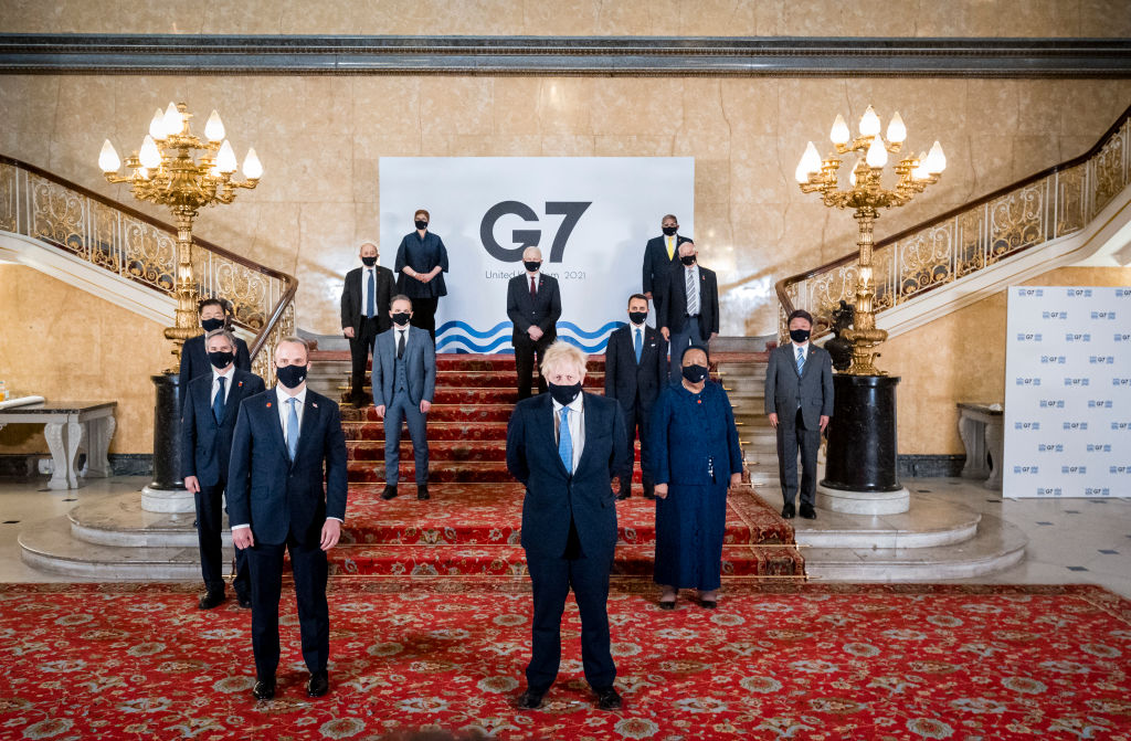 Boris Johnson e ministros das Relações Exteriores na Cúpula do G7