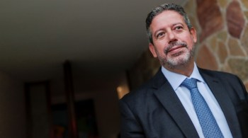 Sobre o chamado imposto digital, o presidente da Câmara disse que pode ser visto como alternativa, mas não é prioridade