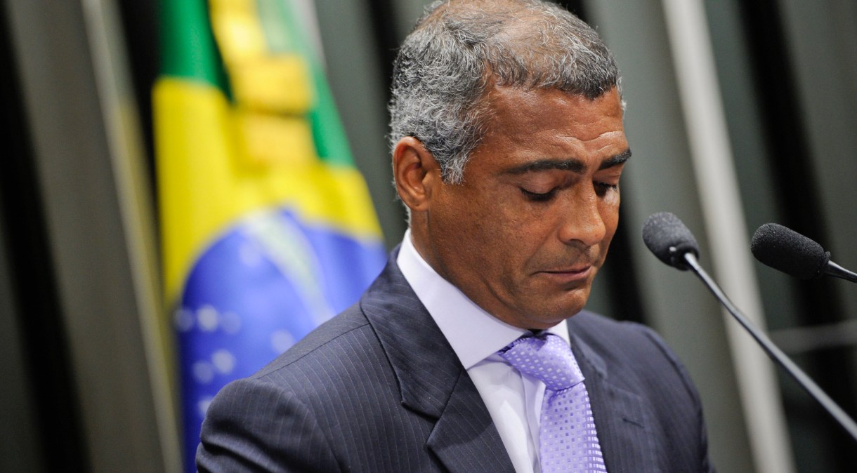 Romário (PSB-RJ) discursa durante sessão especial destinada a comemorar o Dia Internacional da Síndrome de Down (20.mar.2014)