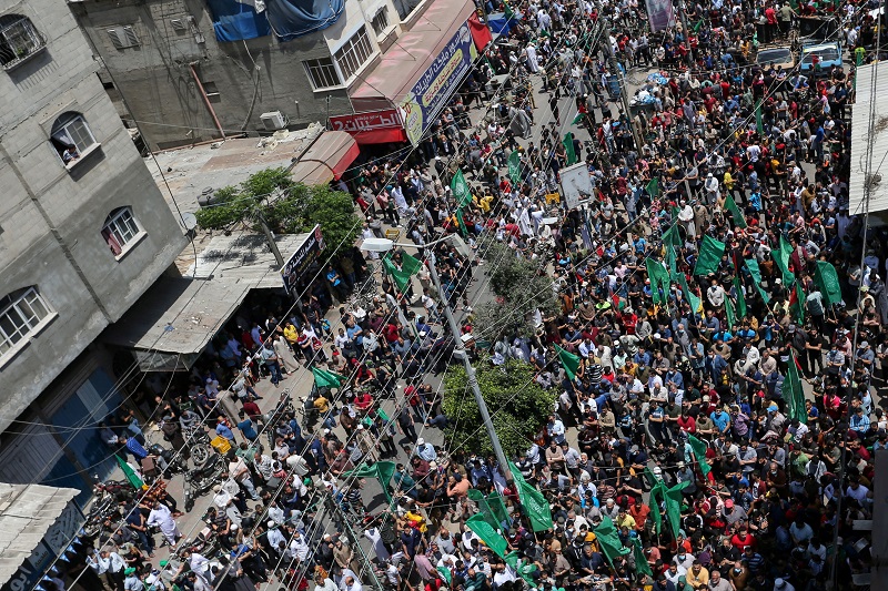 Apoiadores do Hamas nas ruas de Gaza após trégua no conflito com Israel