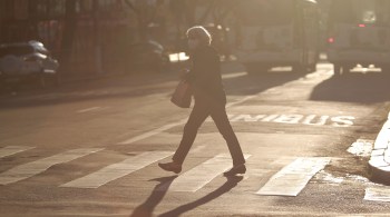 Termômetros devem marcar até 23°C na capital paulista nesta terça-feira (2), segundo o CGE