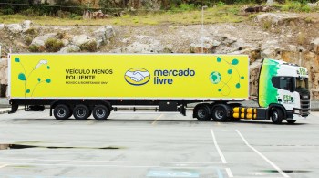 A expectativa é que, até dezembro, as 46 novas carretas façam, em média, entrega de 230 mil encomendas por dia