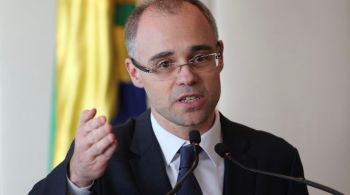 André Mendonça publicou nota após operação da PF contra fake news que mirou aliados do governo Bolsonaro