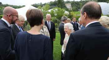 Monarca de 95 anos e outros membros sênior da realeza britânica encontraram presidentes e primeiros-ministros para jantar 