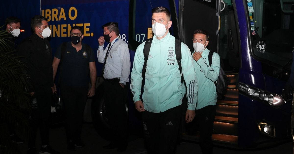 Delegação argentina desembarca no Brasil para disputa da Copa América