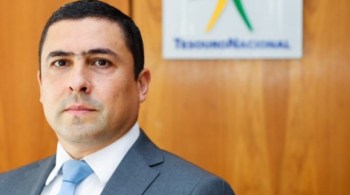 "Temos que ter cautela ao tratar da nossa melhora fiscal, porque a trajetória que o Brasil tem de consolidação fiscal é muito longa", disse Bittencourt, do Tesouro