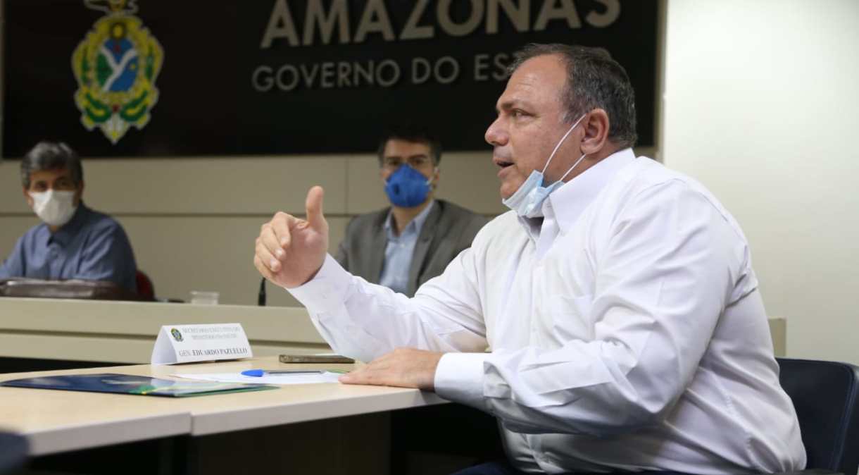 O ministro interino da Saúde, general Eduardo Pazuello