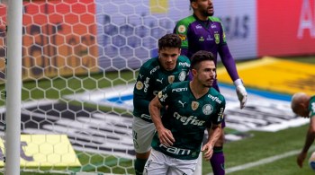 Willian marcou os dois gols do alviverde no triunfo sobre o rival mineiro pela quinta rodada