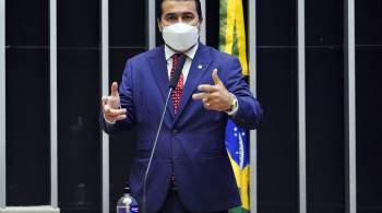 Inquérito apura a suposta prevaricação de Bolsonaro sobre as denúncias de irregularidades nas negociações da vacina indiana
