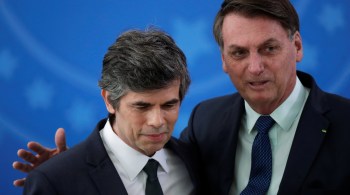 Aliados de Bolsonaro dizem que o nome do vice-almirante Luiz Fróes está sendo considerado para o lugar de Nelson Teich na pasta