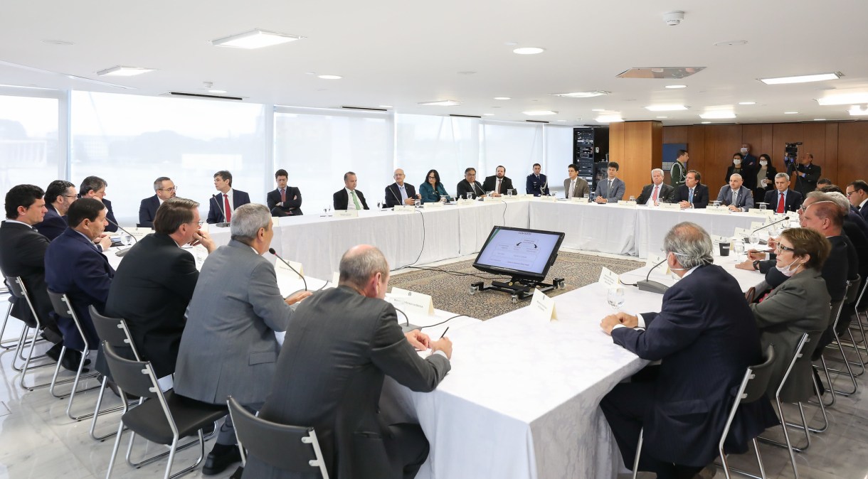 Reunião Ministerial de 22 de abril é objeto de polêmica entre Moro e Bolsonaro