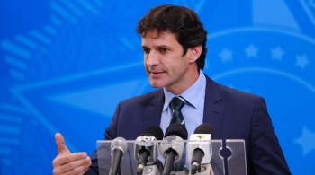 Para deputado federal Marcelo Álvaro Antônio, fato de Renan Calheiros ser pai de governador e já ter criticado o governo federal o coloca sob suspeição