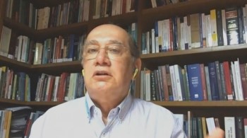 Mais cedo, o ministro Celso de Mello, do Supremo, comparou o Brasil à Alemanha nazista em mensagens enviadas reservadamente a interlocutores pelo WhatsApp