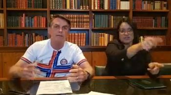 Presidente voltou a atacar a imprensa em live no Facebook