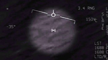 Três militares aposentados dos Estados Unidos testemunham sobre avistamentos de objetos voadores não identificados (OVNIs) durante sua carreira em uma audiência no Congresso americano nesta quarta-feira (26)