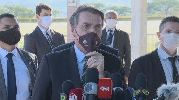 Flávio Dino (MA), João Doria (SP) e Renato Casagrande (ES) responderam às críticas do presidente sobre medidas de contenção da Covid-19