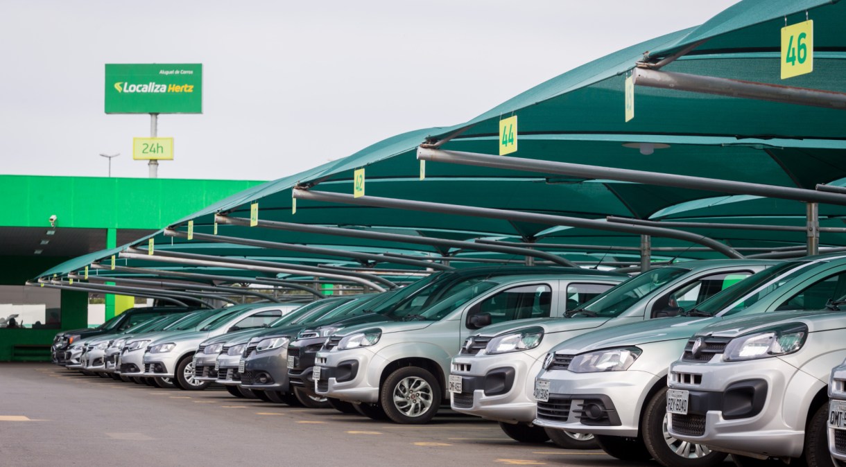 Maior empresa do país no ramo, com frota de 323,3 mil carros, a Localiza teve redução de 33% em abril nos aluguéis de carros
