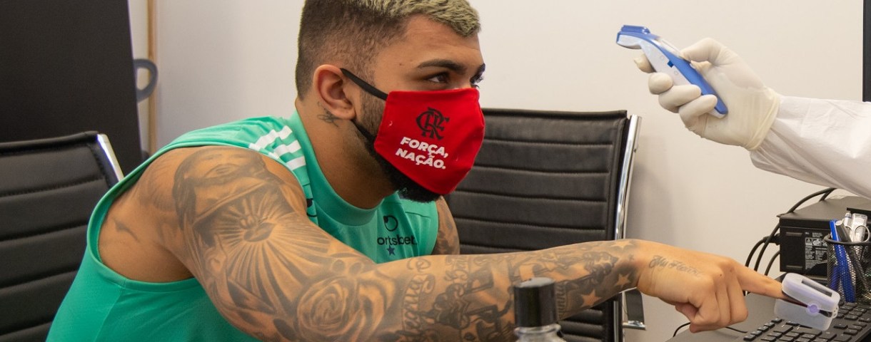 Gabigol, do Flamengo, em avaliação no Centro de Treinamento George Helal, conhecido como Ninho de Urubu