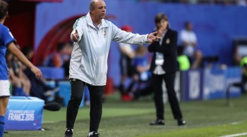 Treinador com passagens por Corinthians, São Paulo e seleção feminina, Oswaldo Alvarez estava em tratamento contra um câncer desde o fim de 2019