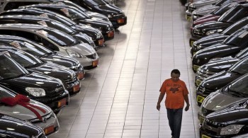 Circulação nas lojas de veículos mais que triplicou apenas uma semana após o anúncio do programa de descontos do governo