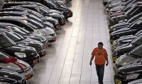 Governo vai liberar mais R$ 300 milhões para programa de carros populares