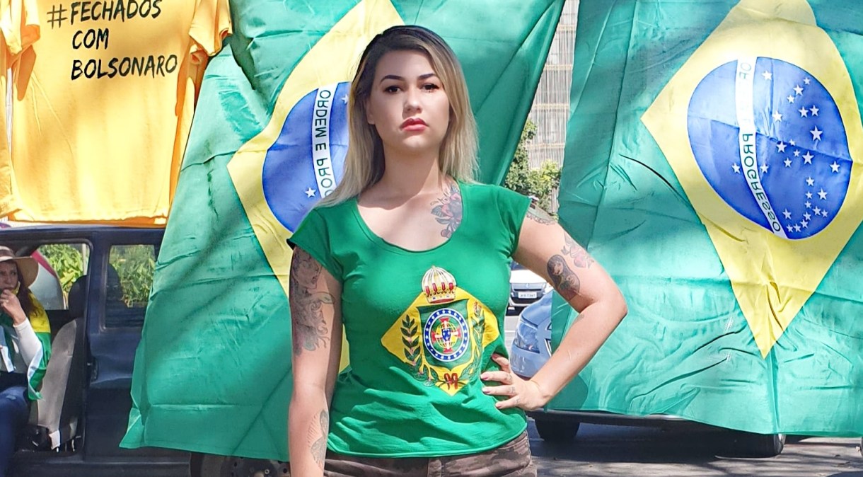 Ativista Sara Winter durante protesto em Brasília (DF)