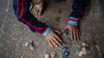 Segundo estudo da Fundação Abrinq, cerca de 1,3 milhão de adolescentes estão em situação de trabalho infantil no país