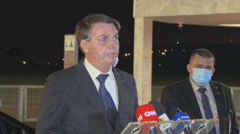 Presidente falou durante entrevista a jornalistas na porta do Alvorada na noite de quarta-feira (11)