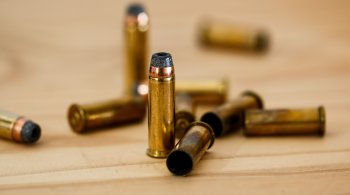 Decreto 11.366/2023 proíbe CACs de comprar e transferir novas armas e munições de uso restrito