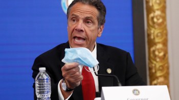 Andrew Cuomo diz que, apesar de a brutalização dos habitantes das Índias Ocidentais ser imperdoável, as estátuas do explorador devem ser mantidas no estado