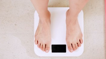 Elogios sobre a redução do peso perpetuam a cultura de que o corpo magro é bom, o que pode impactar quem sofre de transtornos alimentares