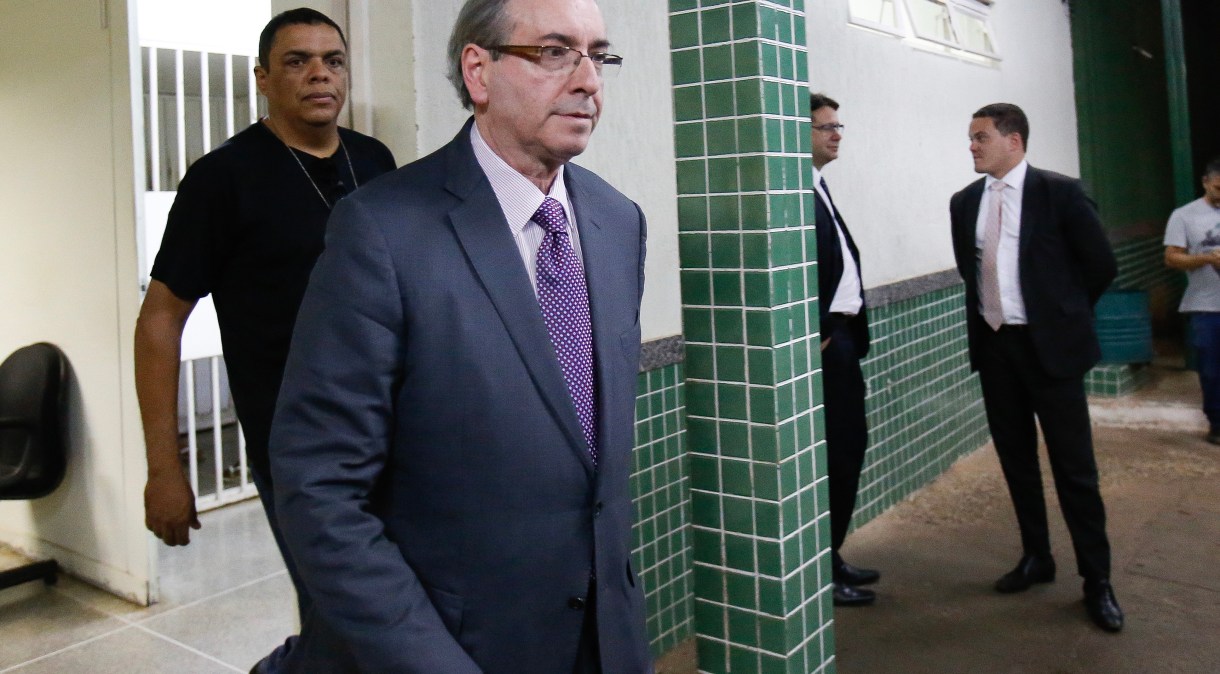 O ex-deputado Eduardo Cunha é visto depois de fazer exame de corpo de delito no IML, em Brasília, em 2017