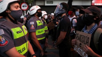 Professor fez referência ao fascismo e criticou a violência policial em uma manifestação em São Paulo, durante uma videoaula do Colégio Militar de Brasília