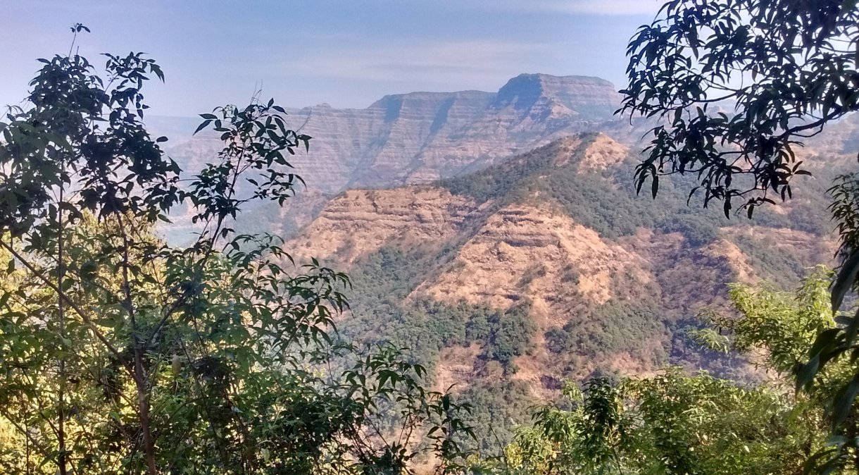 Basaltos de Decão, na Índia, região usada na pesquisa sobre os dinossauros