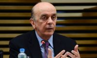 Gilmar Mendes tranca ação penal contra José Serra por lavagem de dinheiro