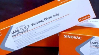 Anvisa interrompeu os testes no país da Coronavac, vacina contra a Covid-19 da chinesa Sinovac, após a ocorrência de um evento adverso grave com um voluntário