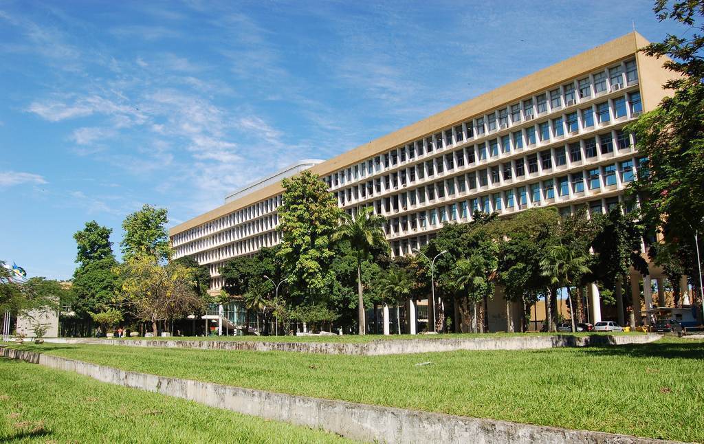 Universidade Federal do Rio de Janeiro (UFRJ)