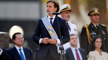 Presidente Luis Lacalle Pou alertou sobre 'crescimento exponencial' da Covid-19 no país e enviou pacote de medidas ao Congresso