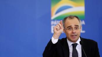 O presidente da CCJ criticou a senadores aliados o pedido feito por Bolsonaro e disse que não há clima para a realização de sabatina ao STF