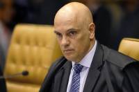 Moraes envia dados de investigação sobre notícias falsas à CPI da Pandemia