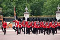 Palácio de Buckingham reativa troca da guarda depois de 18 meses