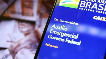 Negociador de 400 milhões de vacinas recebeu nove parcelas do benefício, mostra portal do governo federal