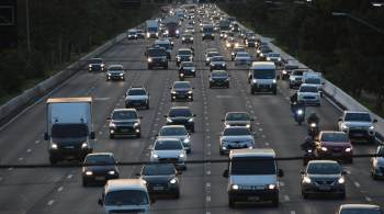 Cidade registrou 767 quilômetros de lentidão no trânsito às 18h30 desta terça-feira (3); pela manhã, foram registrados 598 quilômetros de lentidão às 8h, cerca de 7% acima da média horária