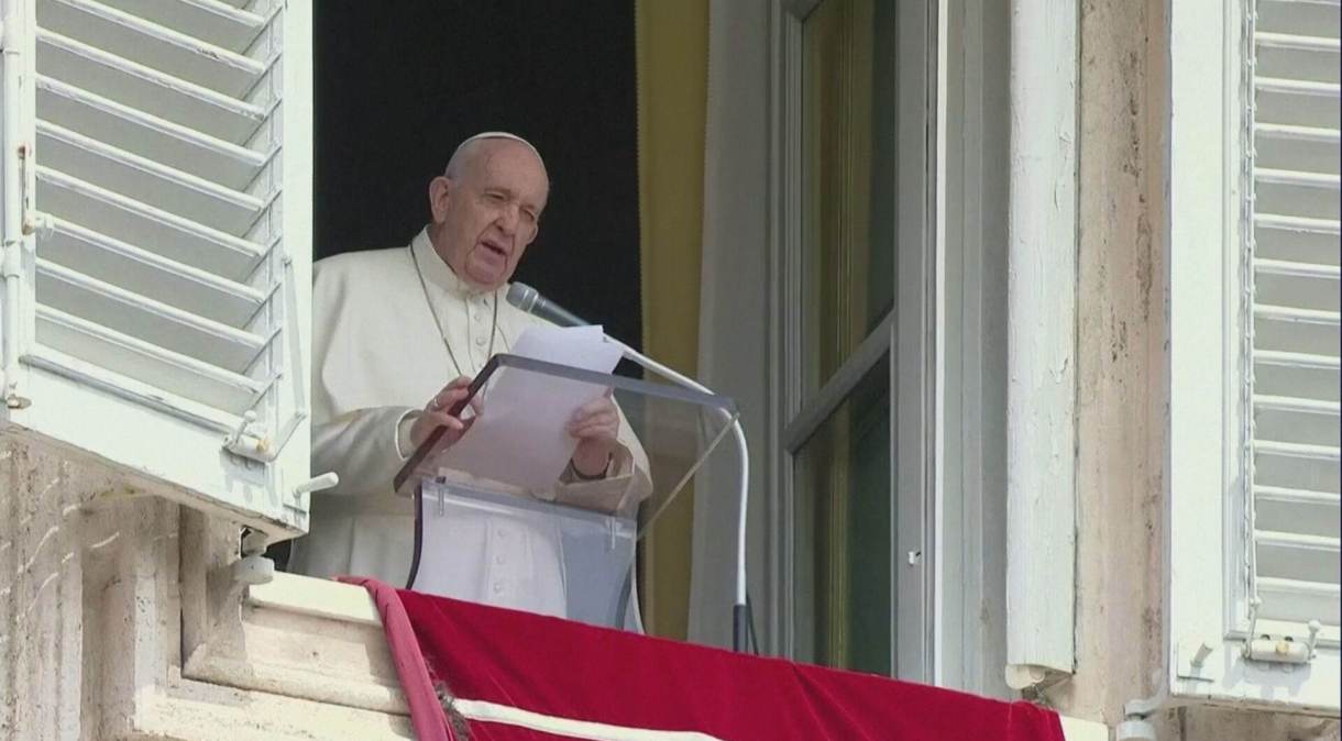 Papa Francisco durante discurso no Vaticano (18.abr.2021)